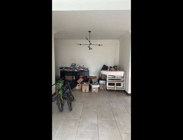 3 BEDROOM FREEHOLD FOR SALE IN LIBRADENE